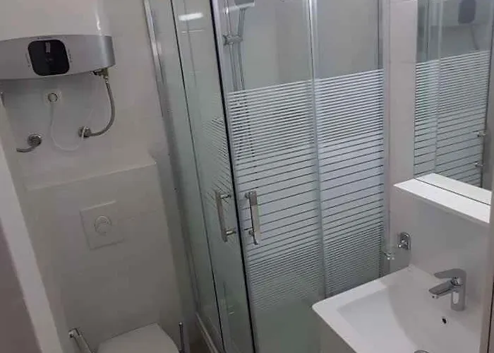6 Apartman *