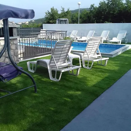 6 Apartament *