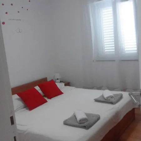 6 * Crikvenica