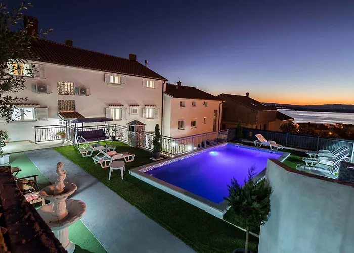 6 * Crikvenica
