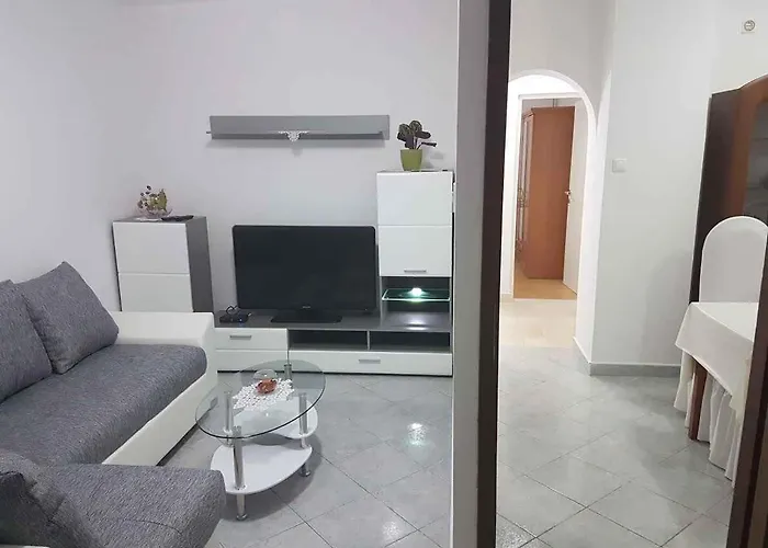 6 Apartamento *