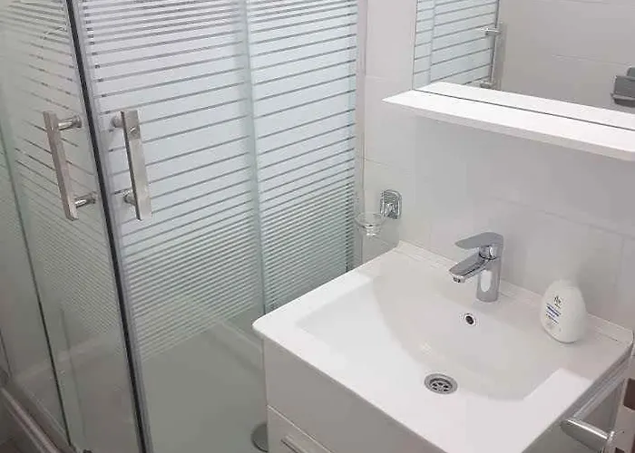 6 * Crikvenica